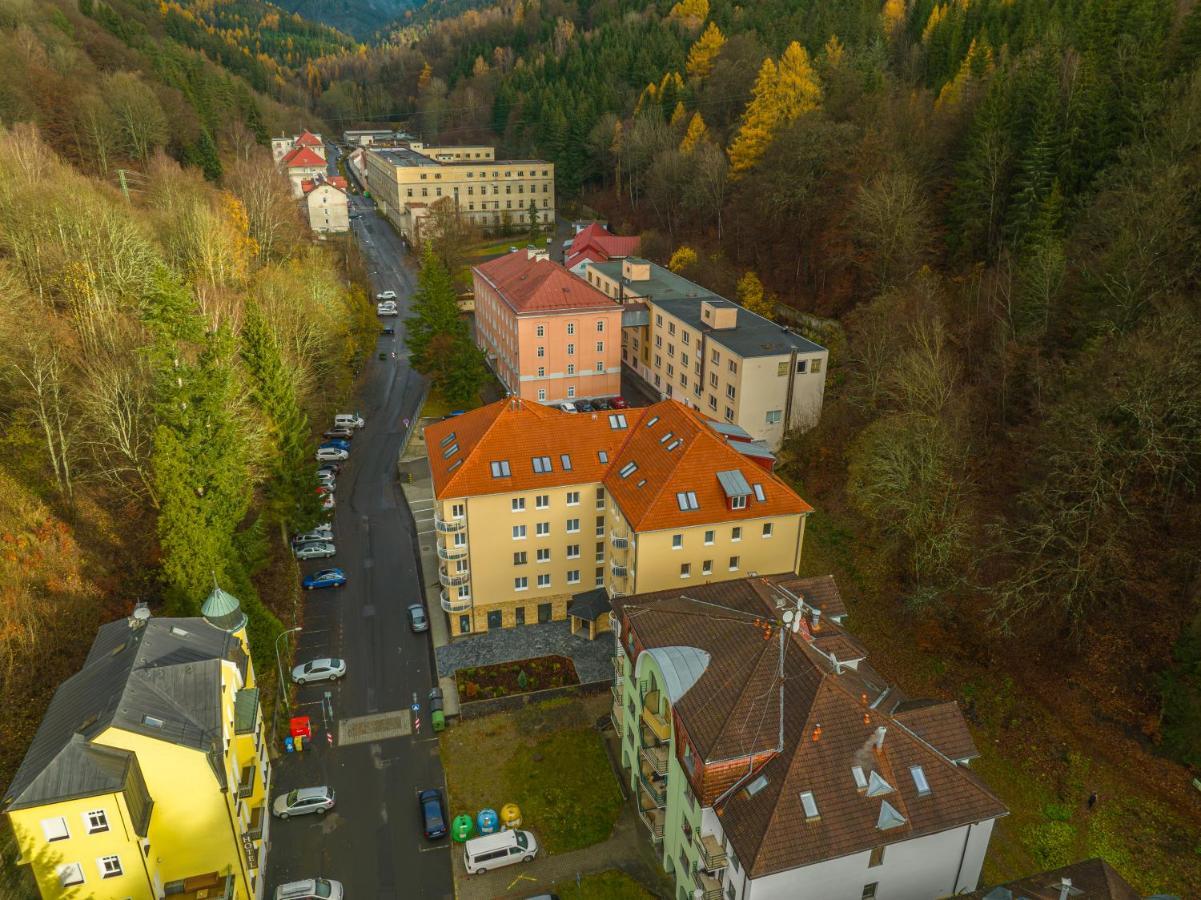 Apartman Claudia - Rezidence K Lanovce Яхимов Экстерьер фото